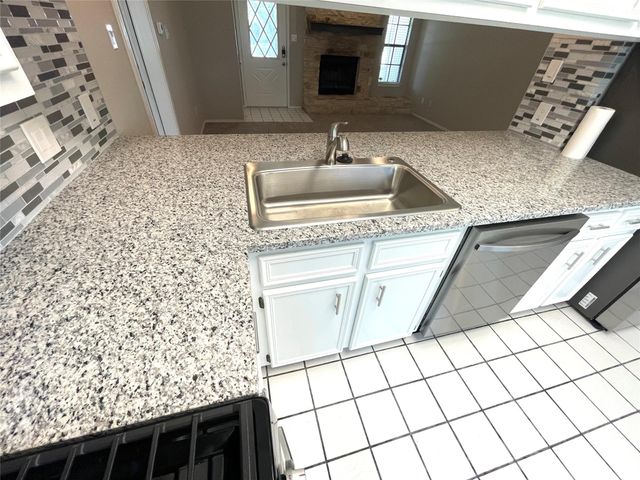 1008 Cresswell DR, Pflugerville, TX 78660