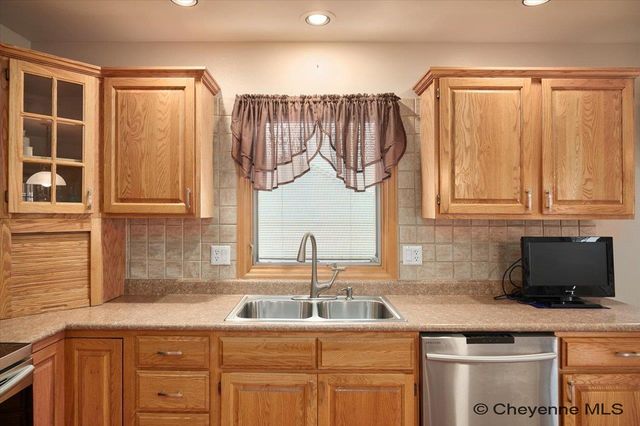 6224 NORTHVIEW DR, Cheyenne, WY 82009