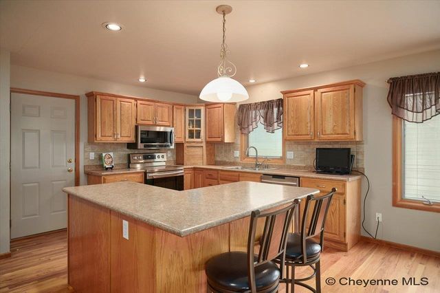 6224 NORTHVIEW DR, Cheyenne, WY 82009