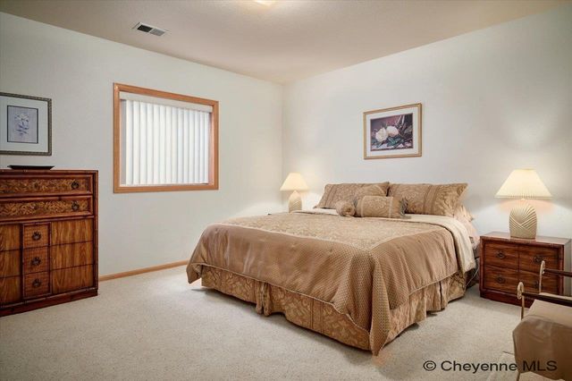 6224 NORTHVIEW DR, Cheyenne, WY 82009