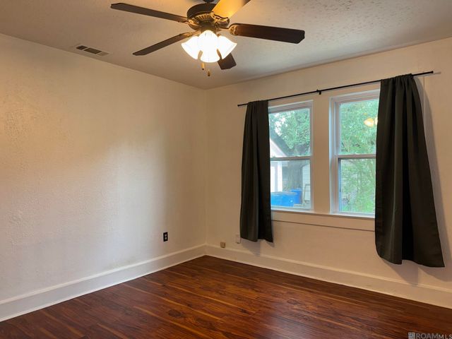 734 Maryland Ave, Port Allen, LA 70767