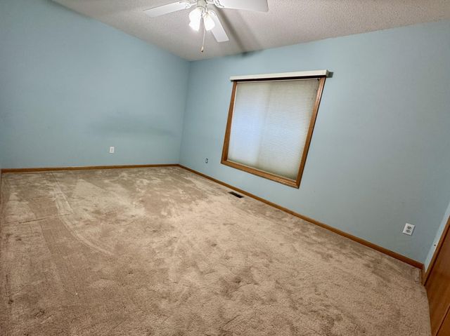 7431 Dupont Avenue N, Brooklyn Park, MN 55444