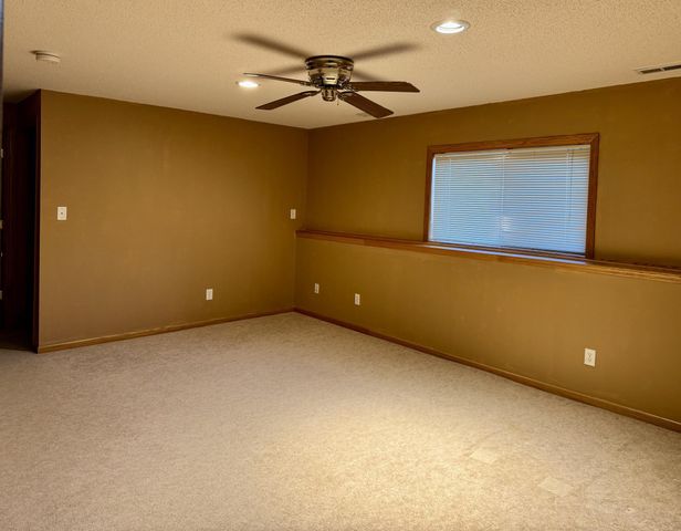 7431 Dupont Avenue N, Brooklyn Park, MN 55444