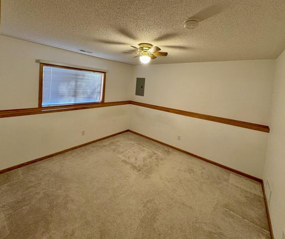 7431 Dupont Avenue N, Brooklyn Park, MN 55444