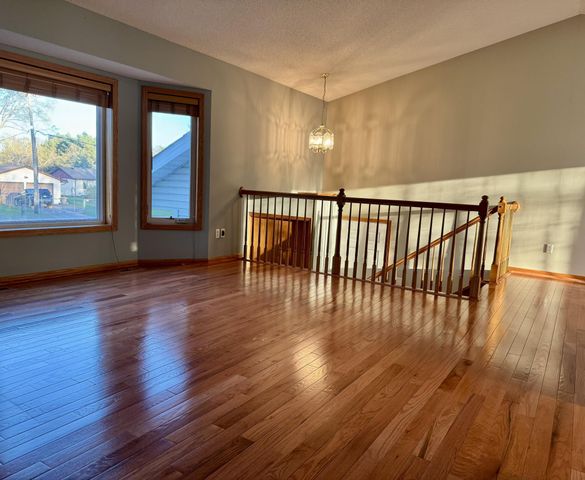 7431 Dupont Avenue N, Brooklyn Park, MN 55444