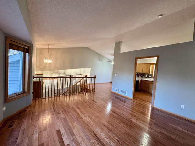 7431 Dupont Avenue N, Brooklyn Park, MN 55444