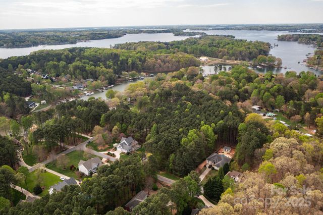 8487 Mayflower Court, Terrell, NC 94043