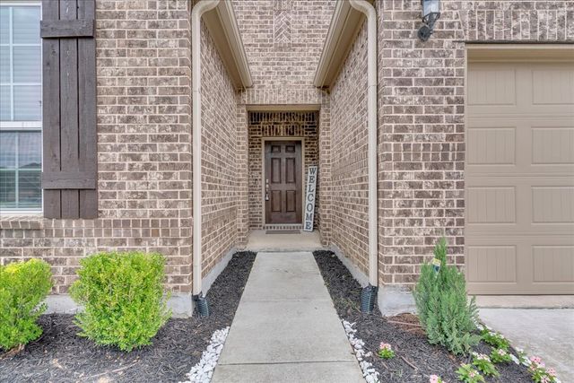 3210 S Linham Drive, Mansfield, TX 76084