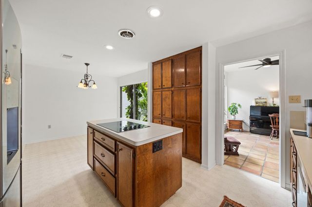 8011 Suspiro Drive, Houston, TX 77083