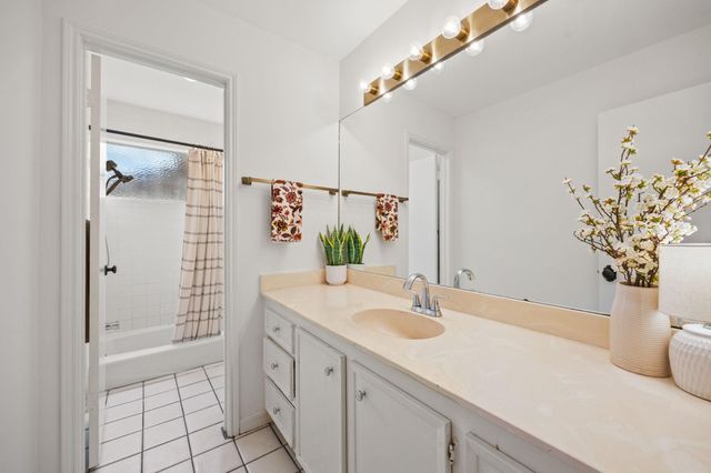 8011 Suspiro Drive, Houston, TX 77083