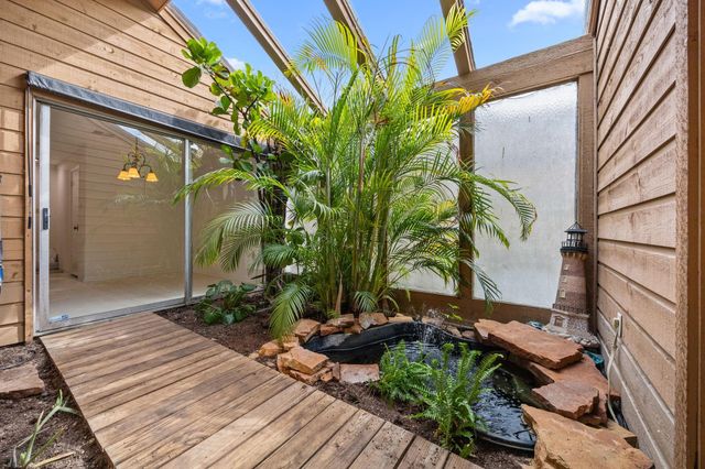 8011 Suspiro Drive, Houston, TX 77083