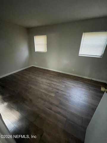 7405 DEEPWOOD Drive, Jacksonville, FL 32244
