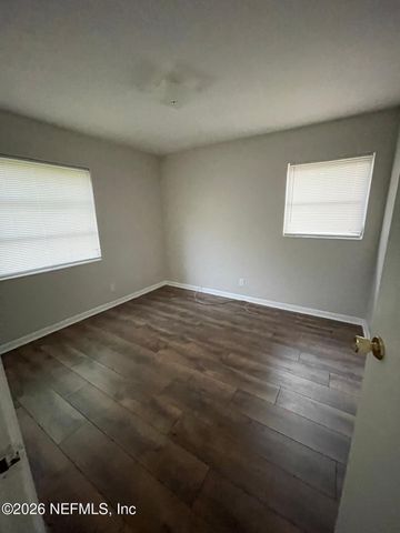 7405 DEEPWOOD Drive, Jacksonville, FL 32244