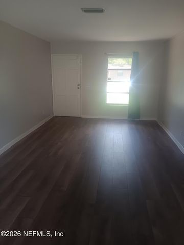 7405 DEEPWOOD Drive, Jacksonville, FL 32244