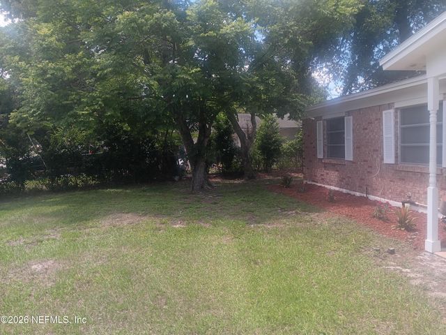 7405 DEEPWOOD Drive, Jacksonville, FL 32244