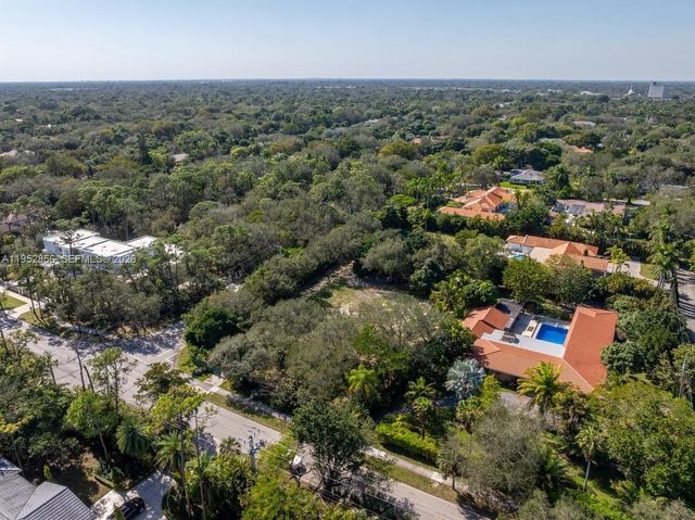 9790 SW 67th Ave, Pinecrest, FL 33156