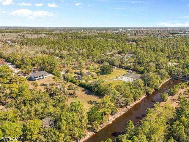 240 33rd AVE NE, Naples, FL 34120