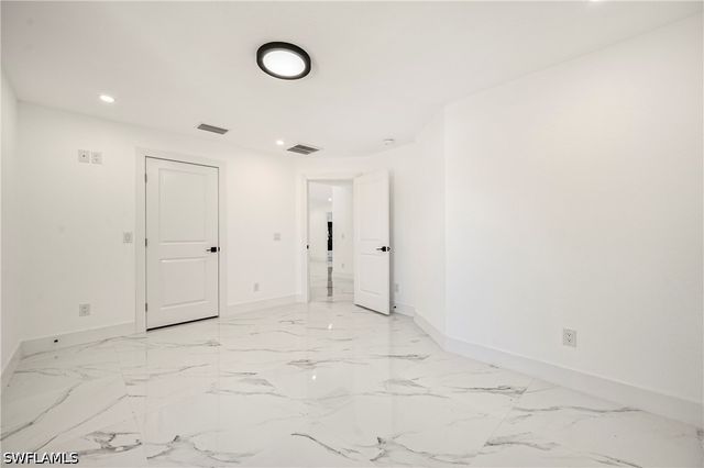 240 33rd AVE NE, Naples, FL 34120