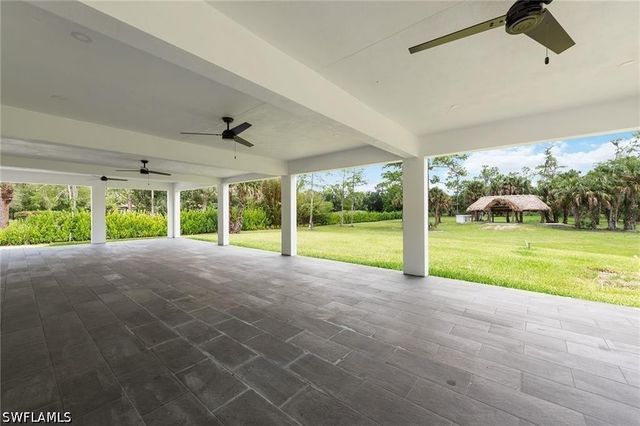 240 33rd AVE NE, Naples, FL 34120