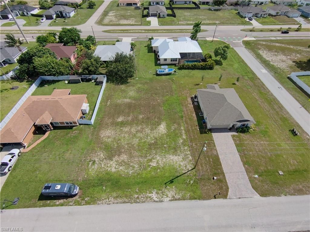 1920 24th TER, CAPE CORAL, FL 33993 — photo 2