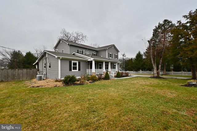 8018 FORDSON RD, Alexandria, VA 22306