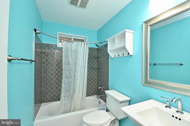 8018 FORDSON RD, Alexandria, VA 22306