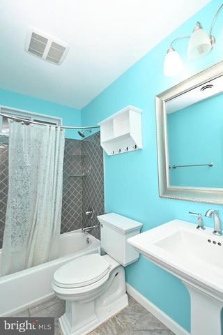 8018 FORDSON RD, Alexandria, VA 22306