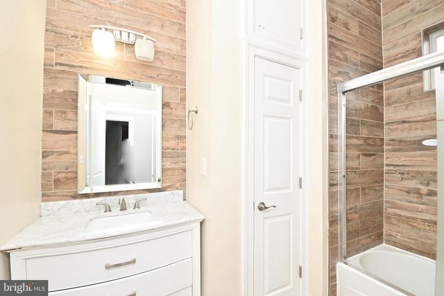 8018 FORDSON RD, Alexandria, VA 22306