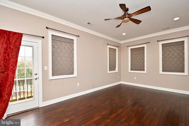 8018 FORDSON RD, Alexandria, VA 22306