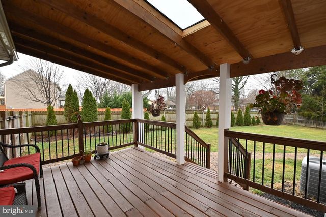 8018 FORDSON RD, Alexandria, VA 22306