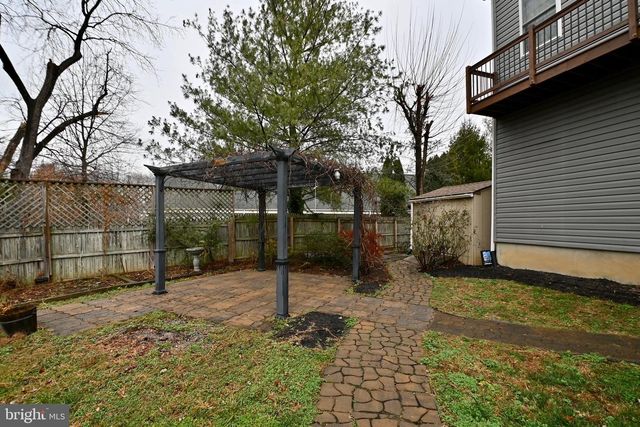 8018 FORDSON RD, Alexandria, VA 22306