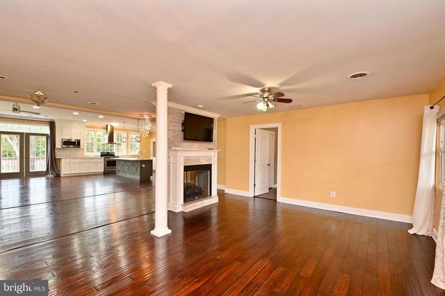 8018 FORDSON RD, Alexandria, VA 22306