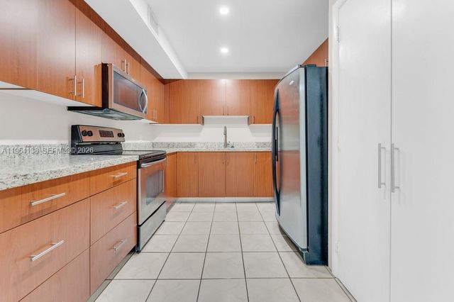 1800 NW 119th St 121, Miami, FL 33167