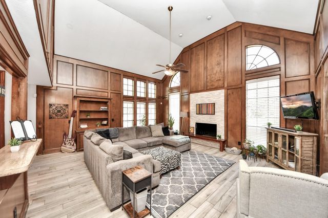 3210 Deer Creek Drive, Sugar Land, TX 77478