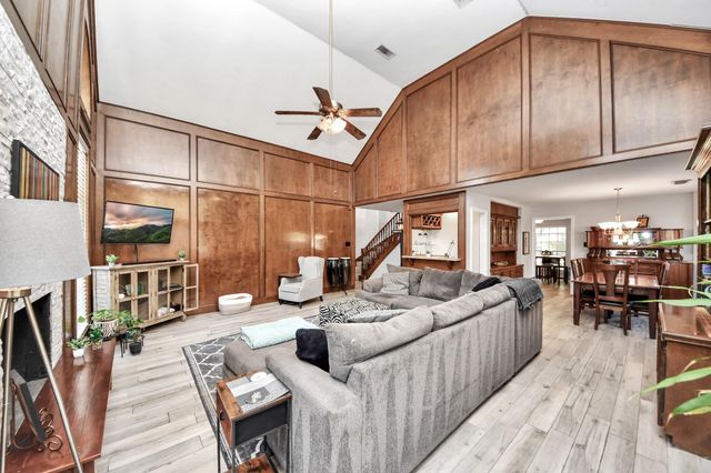 3210 Deer Creek Drive, Sugar Land, TX 77478