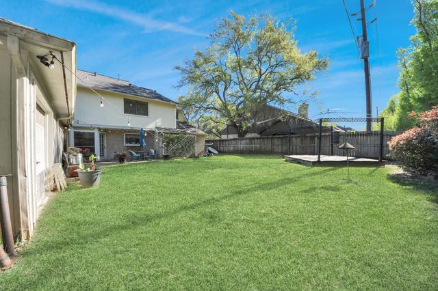 3210 Deer Creek Drive, Sugar Land, TX 77478