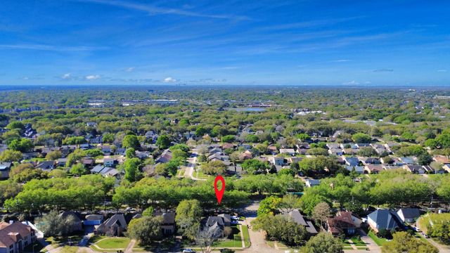 3210 Deer Creek Drive, Sugar Land, TX 77478