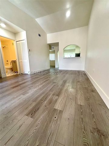 1260 SE 27th St 204, Homestead, FL 33035