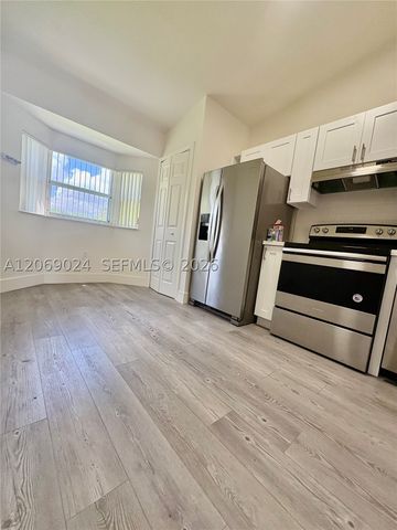 1260 SE 27th St 204, Homestead, FL 33035