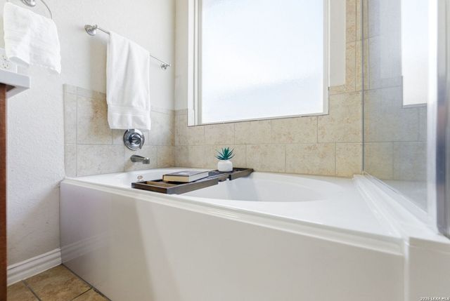 6151 Akin Elm, San Antonio, TX 78261