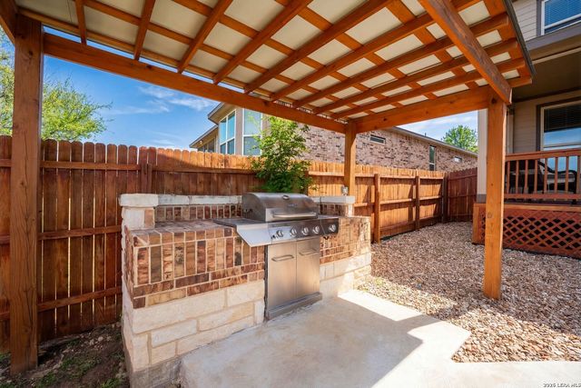 6151 Akin Elm, San Antonio, TX 78261