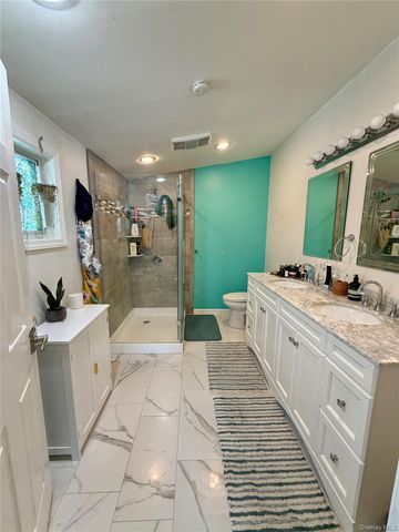 71 Hunter Lane, Centereach, NY 11720