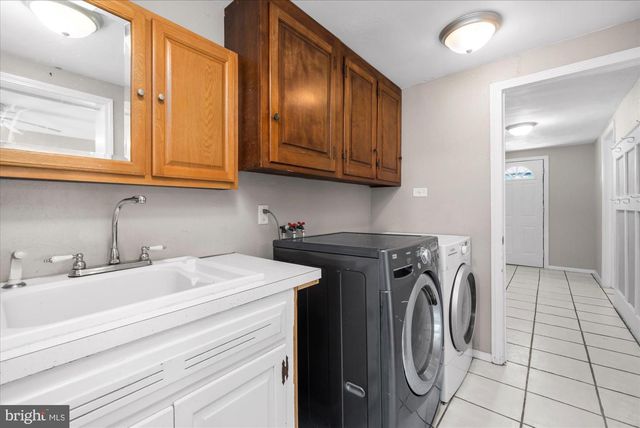 4258 NEW HOLLAND ROAD, Mohnton, PA 19540