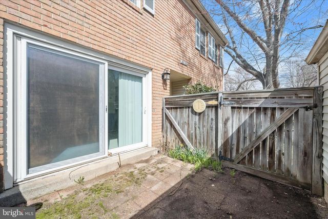 20130 WARINGWOOD WAY, Gaithersburg, MD 20886