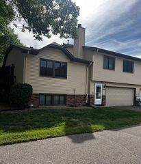 8724 N Maplebrook Circle, Brooklyn Park, MN 55445