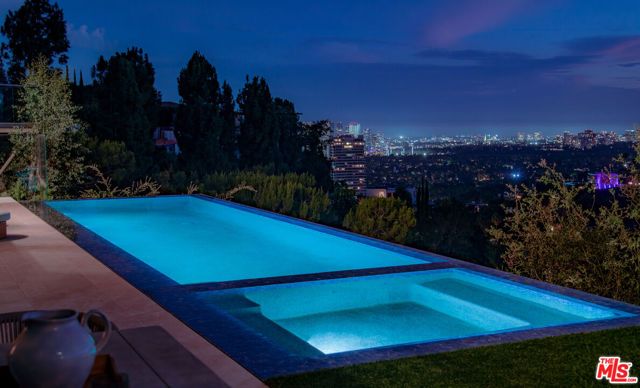 1511 Skylark Lane, Los Angeles, CA 90069