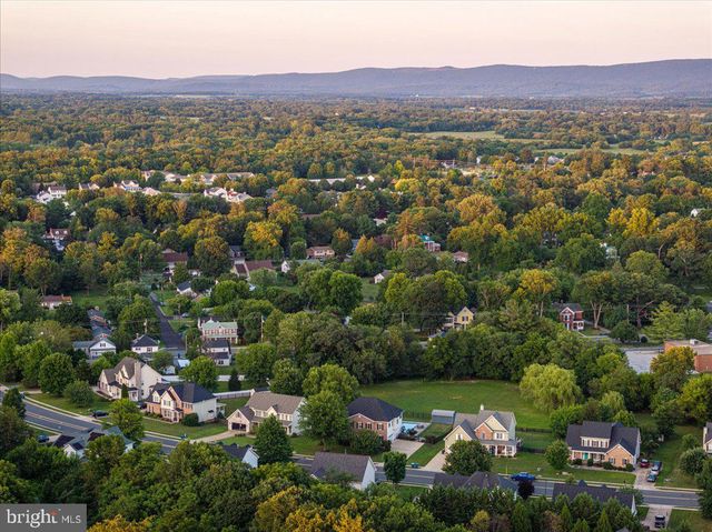 116 HERMITAGE BLVD, Berryville, VA 22611