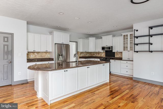 116 HERMITAGE BLVD, Berryville, VA 22611