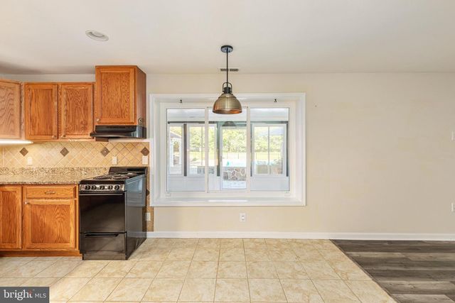 116 HERMITAGE BLVD, Berryville, VA 22611