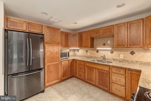 116 HERMITAGE BLVD, Berryville, VA 22611